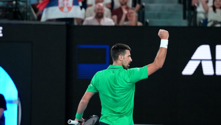 Novak Đoković poželeo zlato srpskim vaterpolistima