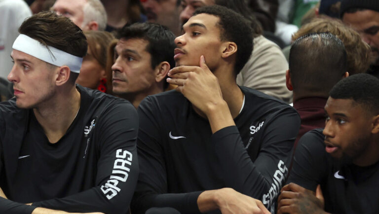 Lejkersima olakšan posao u NBA Kupu: Vembanjama ne igra za San Antonio