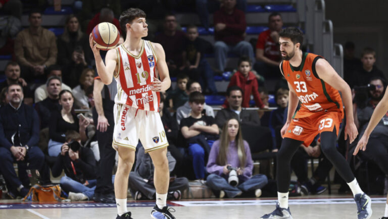 Simjanovski protiv Cedevite postao najmlađi debitant Crvene zvezde